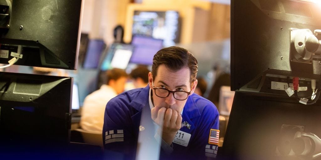 stock-market-today:-indexes-drop-and-yields,-oil-prices-spike-ahead-of-earnings-and-fresh-economic-data