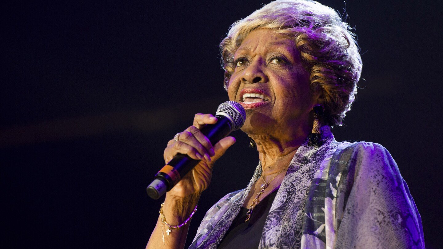 cissy-houston,-whitney-houston’s-mother-and-a-grammy-winning-singer,-dies-at-91