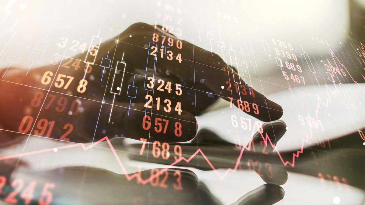 stock-market-today:-stocks-slump-amid-heavy-week-of-earnings,-econ-news