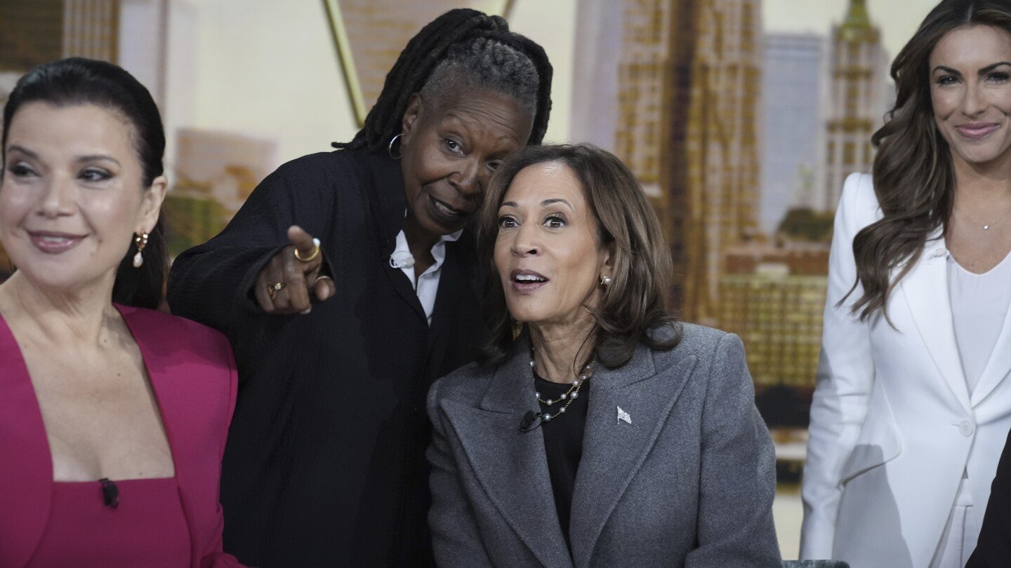 harris-proposes-expanding-medicare-to-cover-in-home-senior-care