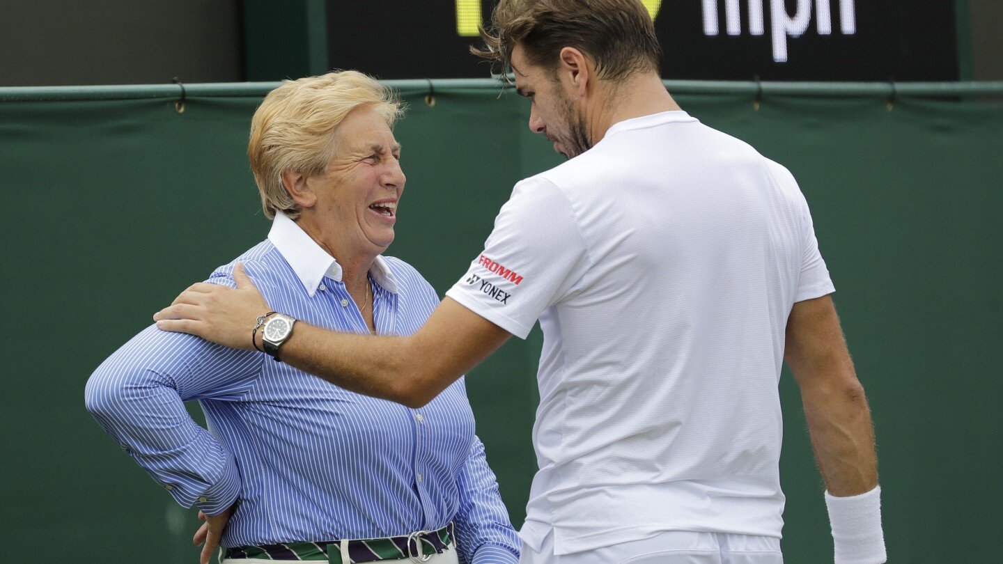 wimbledon-tennis-tournament-to-use-ai-to-make-line-calls-in-break-with-tradition
