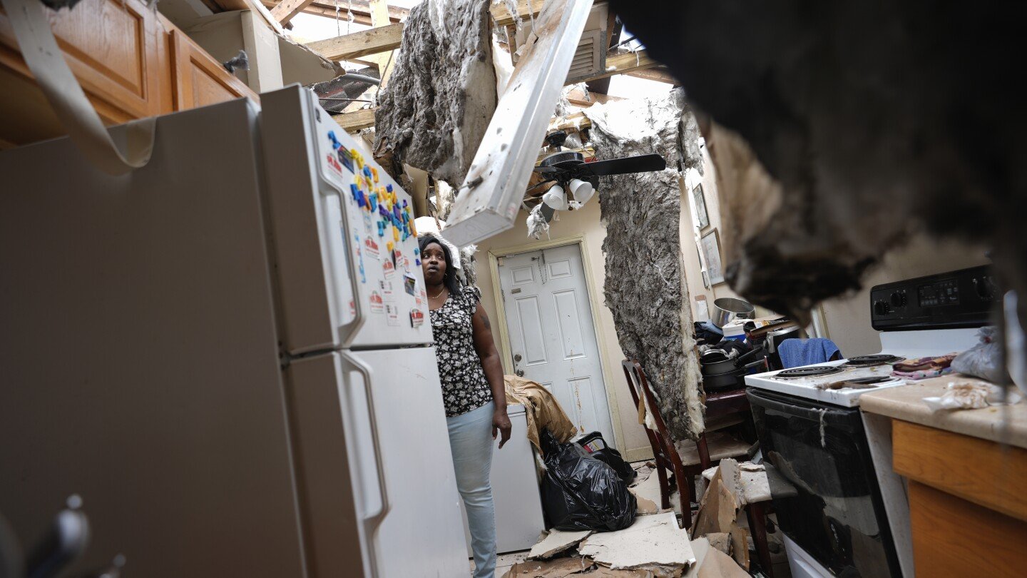 ap-photos:-powerful-hurricane-milton-destroys-homes,-shreds-stadium-roofs-apart