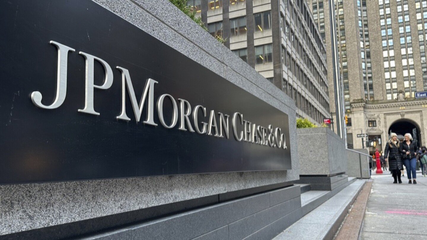 jpmorgan-net-income-falls-as-bank-sets-aside-more-money-to-cover-potential-bad-loans