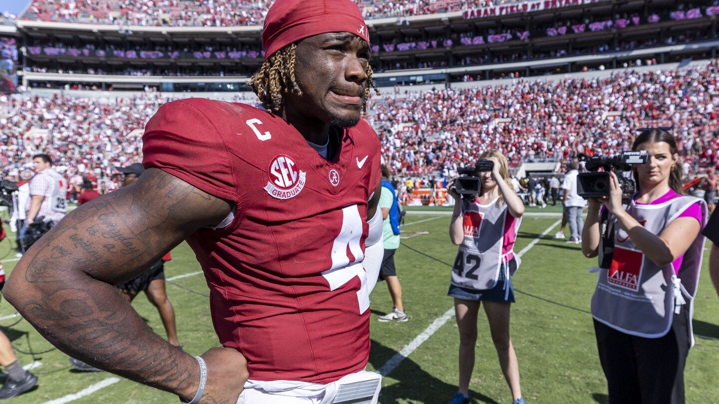 no.-7-alabama-overcomes-botched-onside-recovery-to-beat-south-carolina-27-25