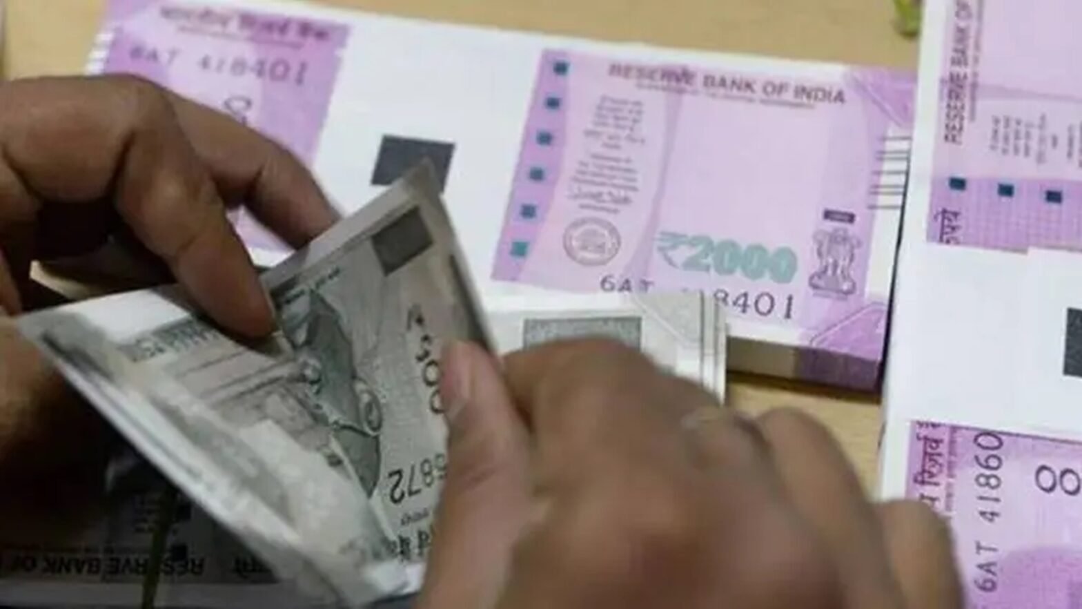 diis-buy-rs-57,792-crore-in-stocks,-offset-fpi-sales-of-rs-58,394-crore-in-october-so-far