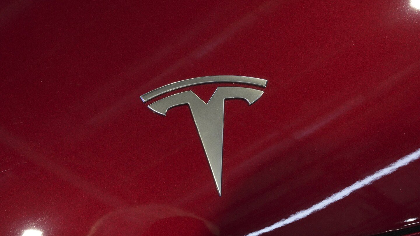 a-tesla-car-crashes-and-catches-fire-in-france,-killing-4