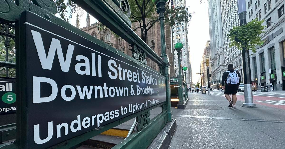 stock-market-today:-wall-street-drifts-around-its-records