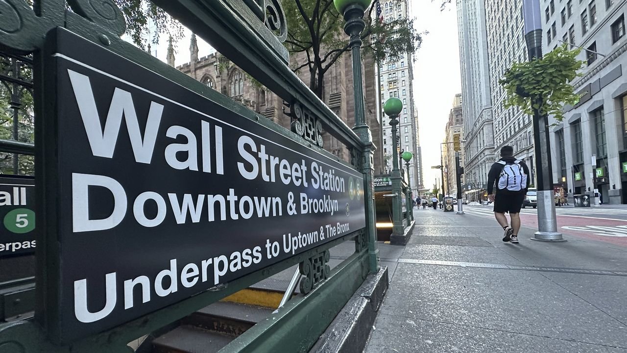 wall-street-drifts-higher,-stocks-add-to-records