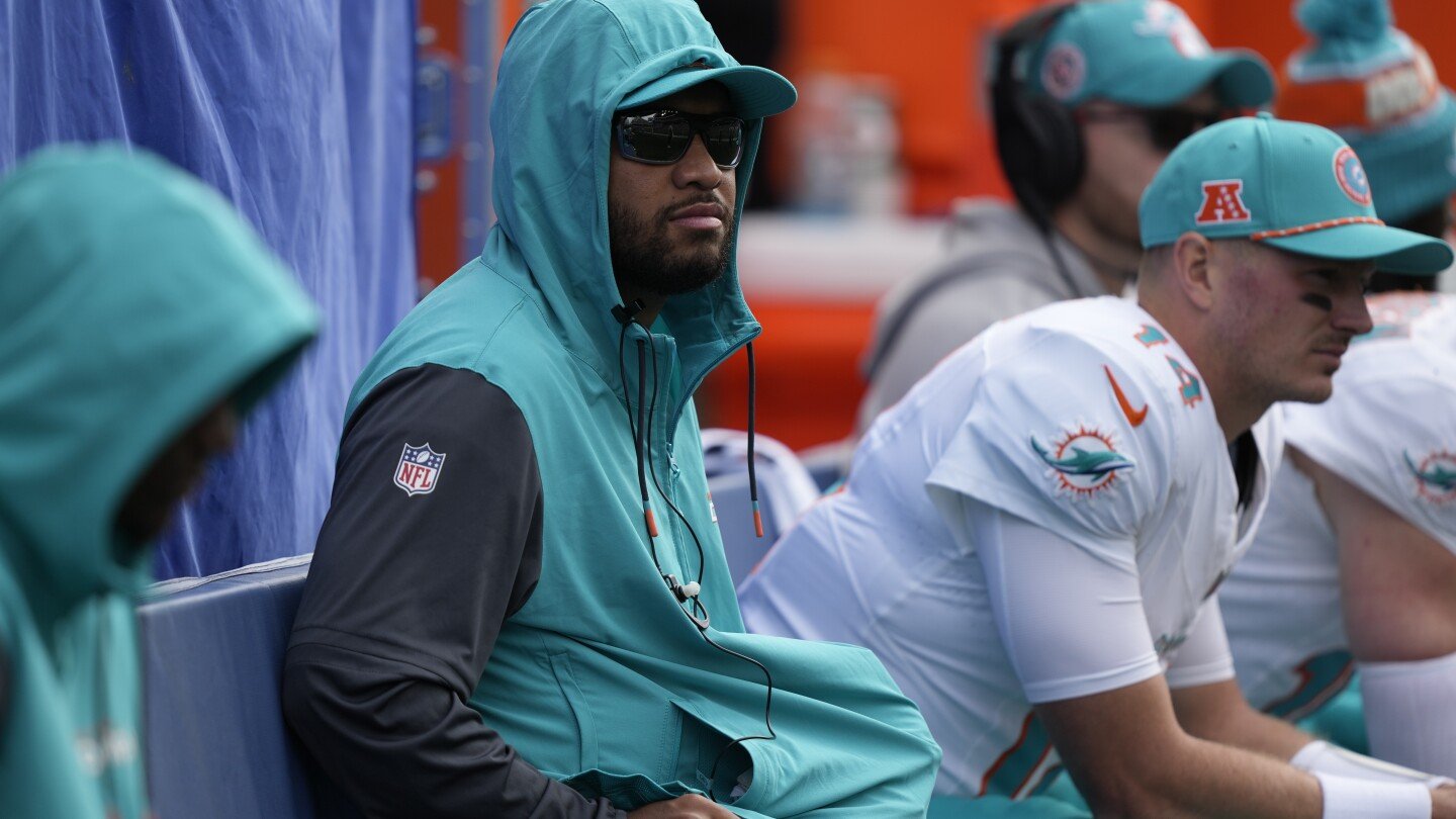 dolphins-quarterback-tua-tagovailoa-expected-to-play-again-this-season