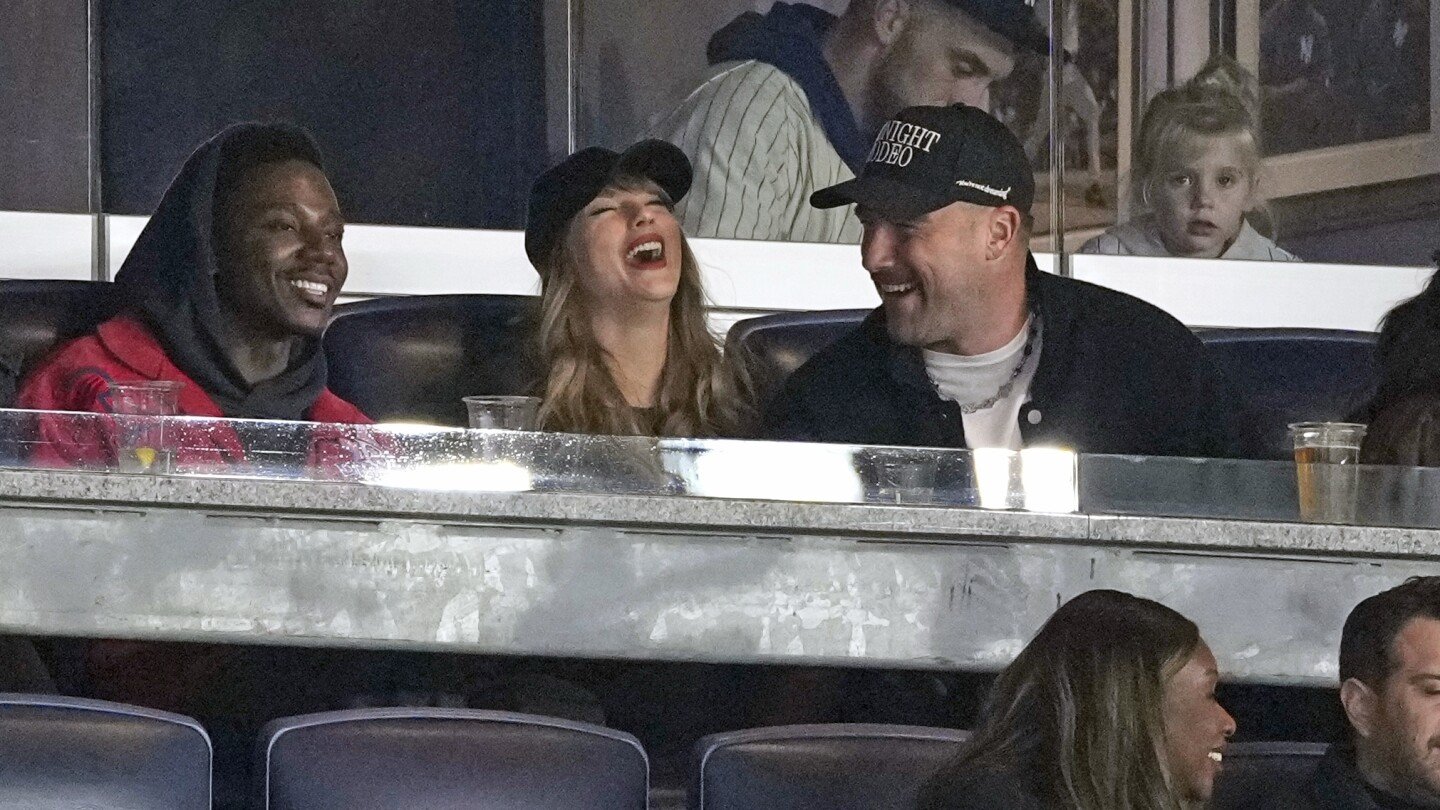 taylor-swift-and-travis-kelce-attend-game-1-of-alcs-at-yankee-stadium