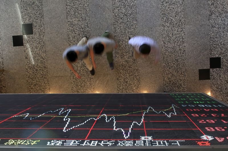 asia-stocks-rise-tracking-wall-st;-china-stimulus-rally-fizzles-by-investing.com