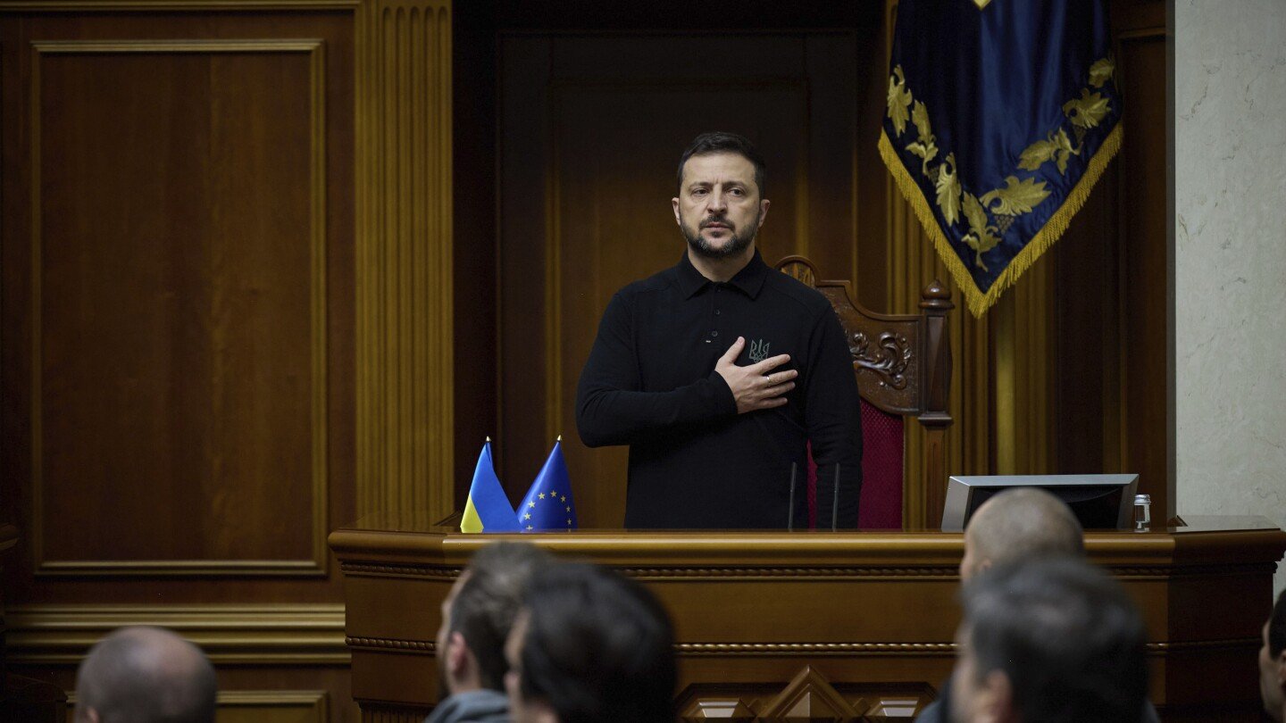 zelenskyy-to-unveil-‘victory-plan’-to-ukrainian-lawmakers-after-presenting-it-to-western-allies