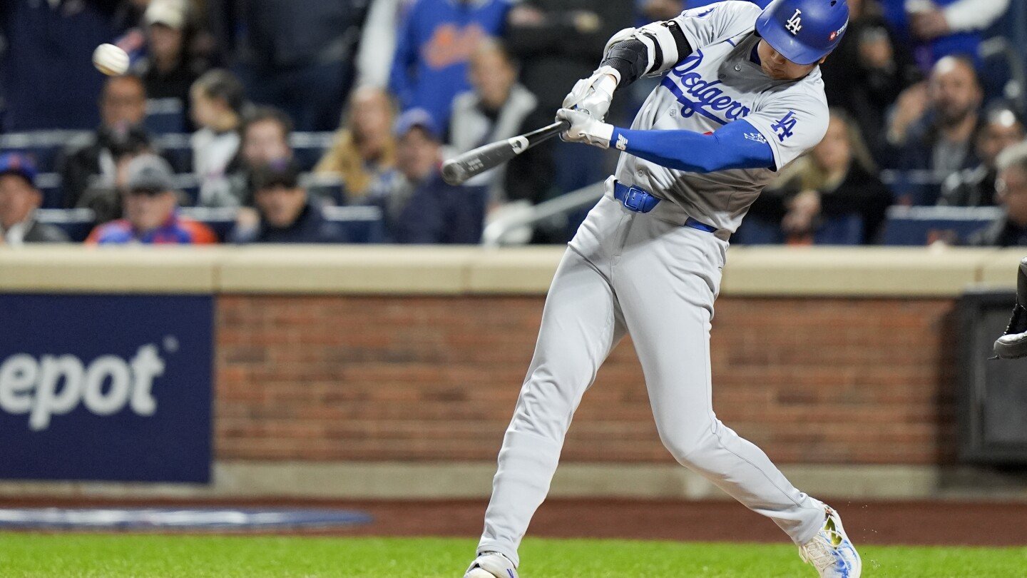 shohei-ohtani-homers-to-lead-off-nlcs-game-4-for-dodgers-against-mets