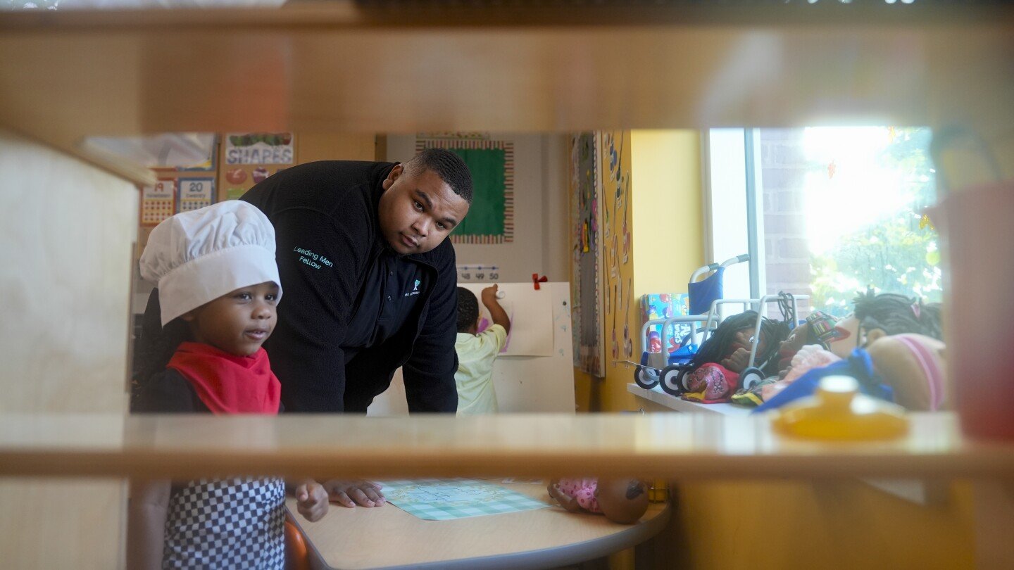 black-male-teachers-are-a-rarity-in-preschools.-this-pioneering-program-wants-to-change-that