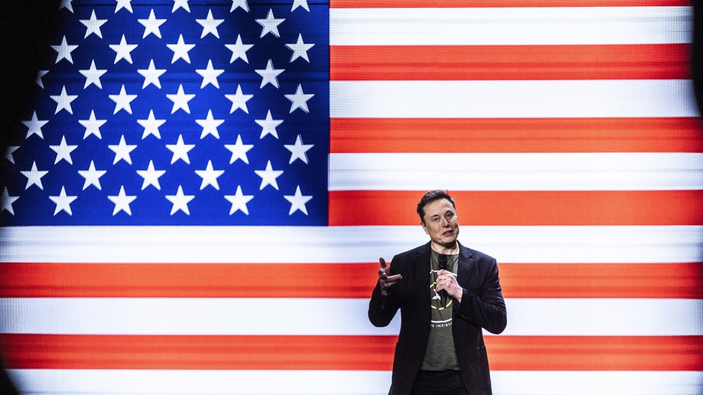 musk-offers-voters-$1-million-to-sign-pac-petition-backing-the-constitution.-can-that-be-legal?