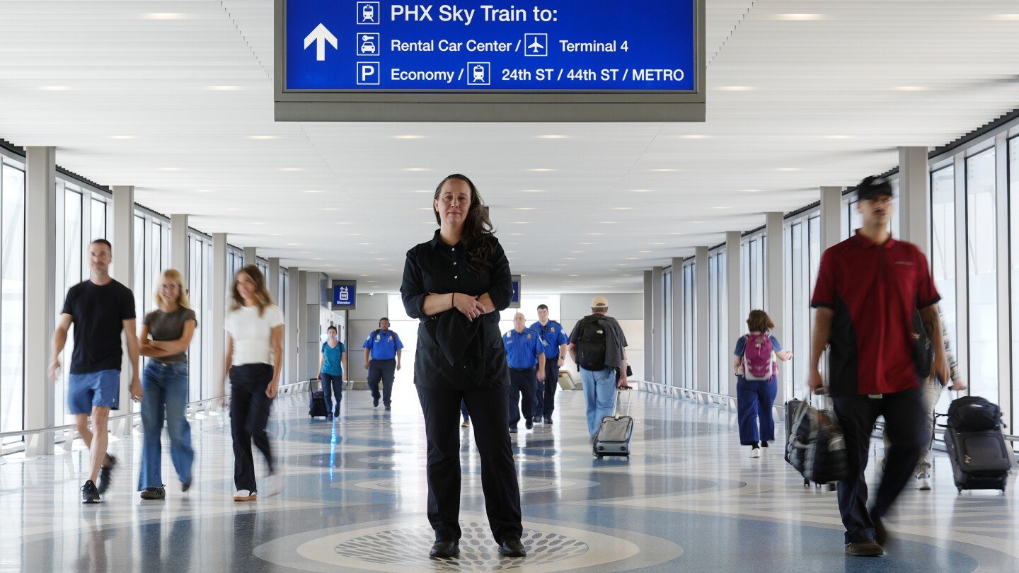 should-the-minimum-wage-be-lower-for-workers-who-get-tipped?-two-states-are-set-to-decide