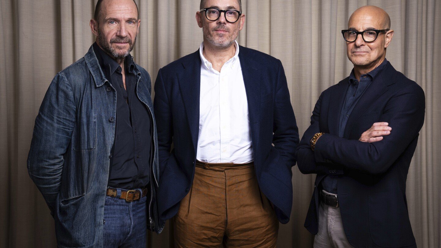 ‘conclave’-and-ralph-fiennes-go-for-the-(papal)-throne