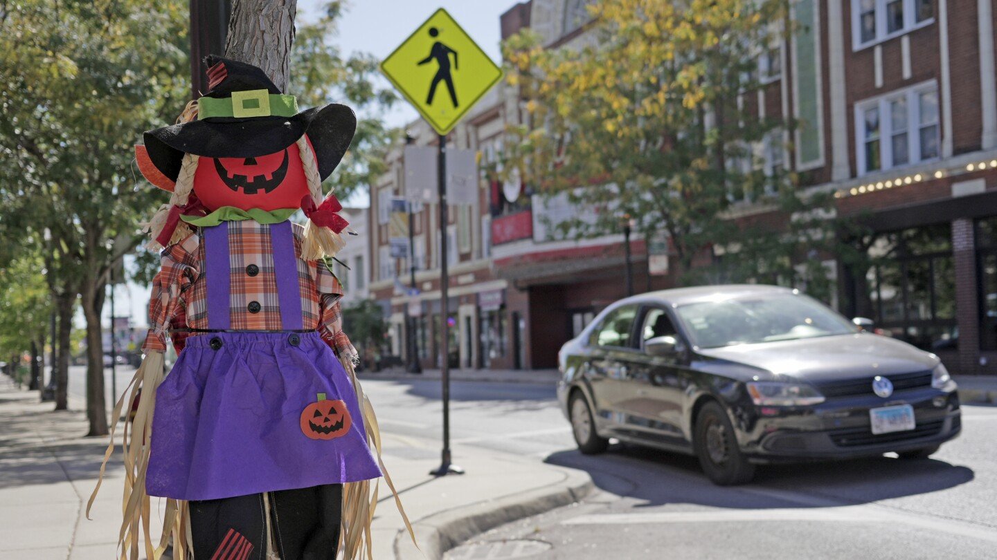 this-halloween,-be-safe-when-trick-or-treating-by-watching-for-cars