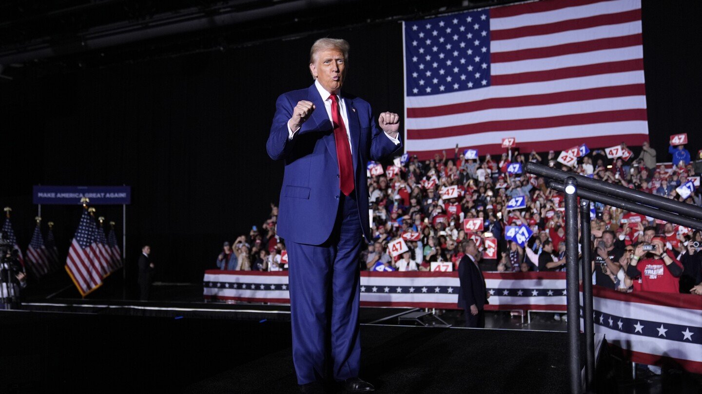 trump-denigrates-detroit-while-appealing-for-votes-in-a-suburb-of-michigan’s-largest-city