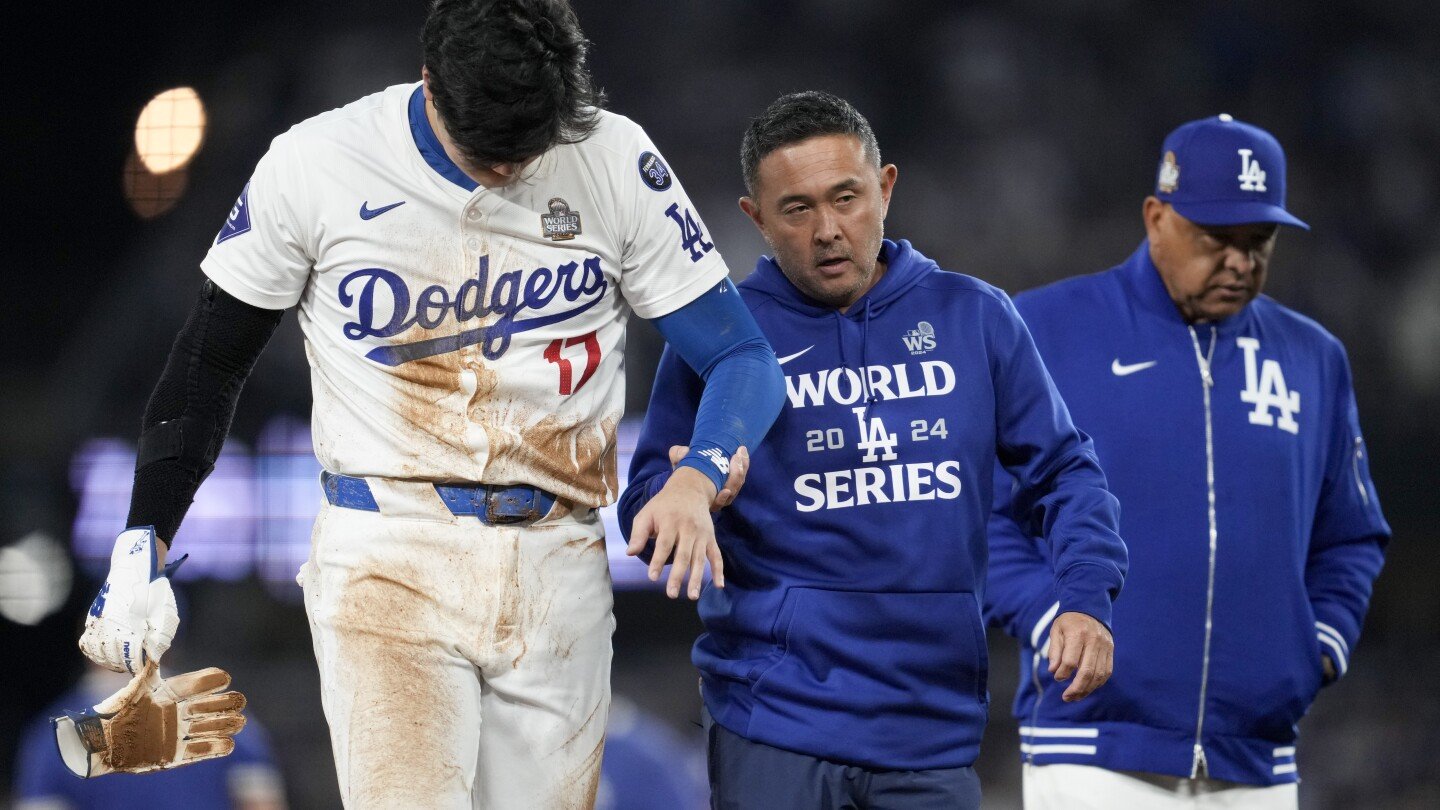 shohei-ohtani-to-play-for-dodgers-in-game-3-of-world-series-despite-shoulder-injury,-per-report