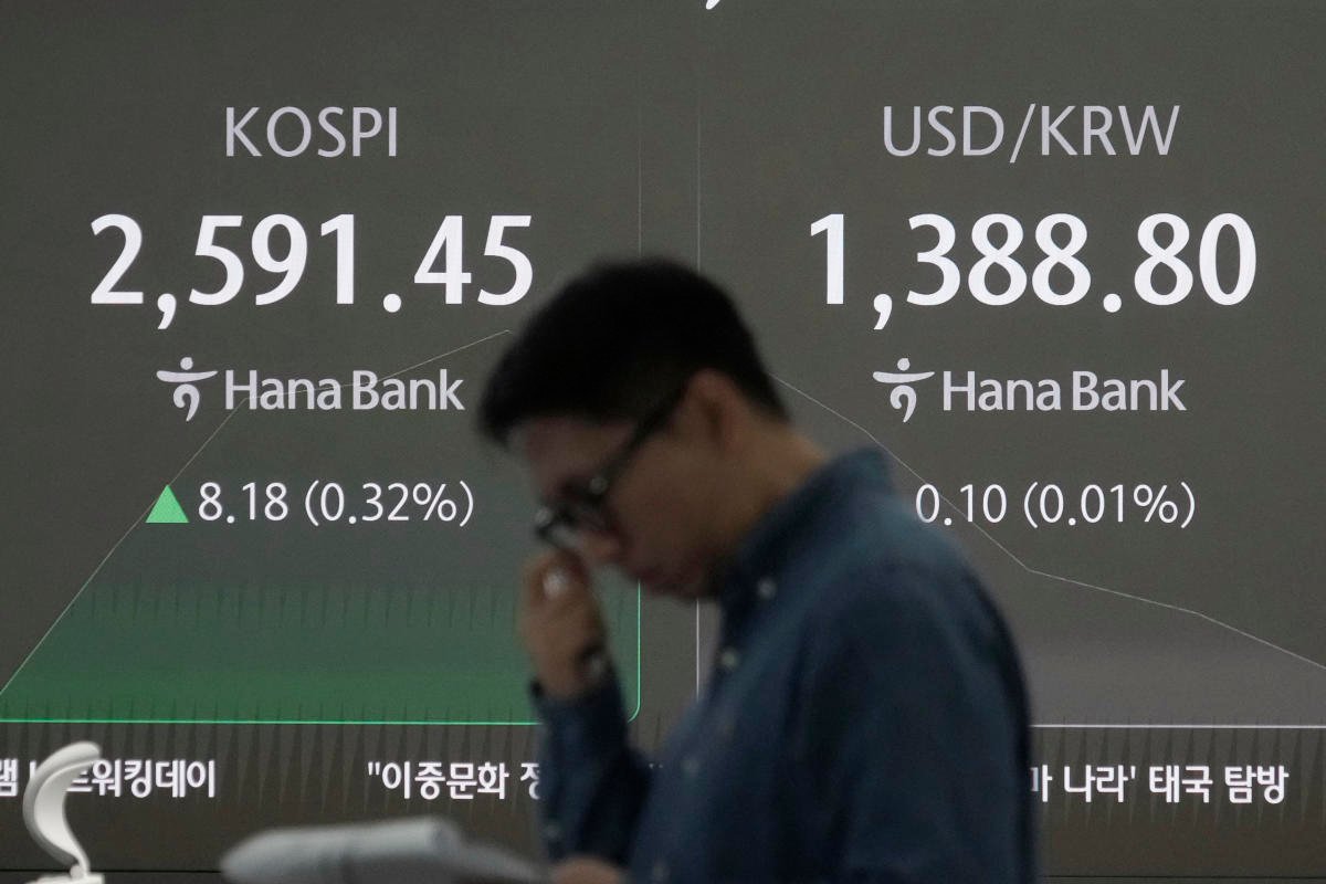 stock-market-today:-asian-shares-rise-and-the-yen-dips-after-japan’s-ruling-party-loses-majority
