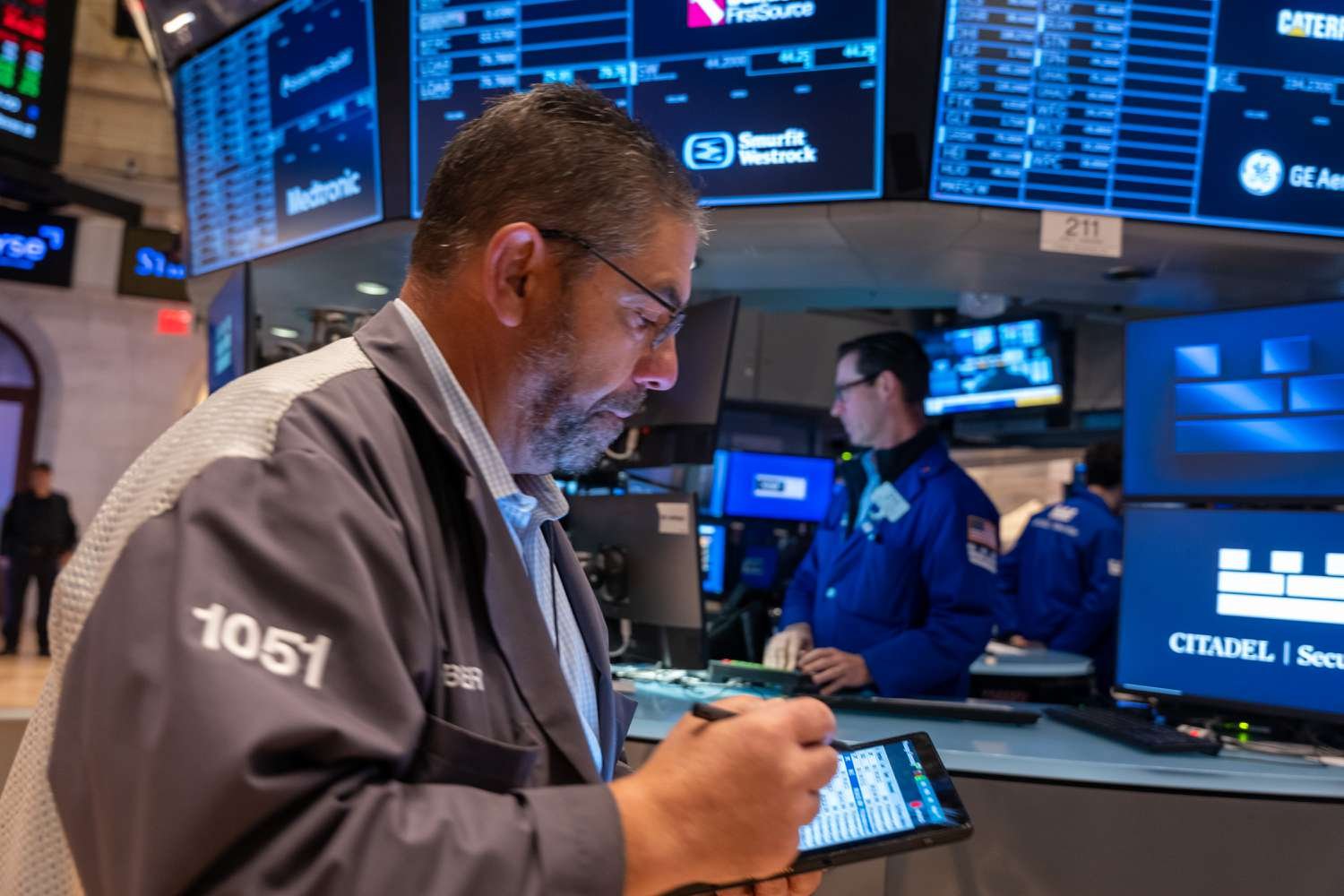 5-things-to-know-before-the-stock-market-opens