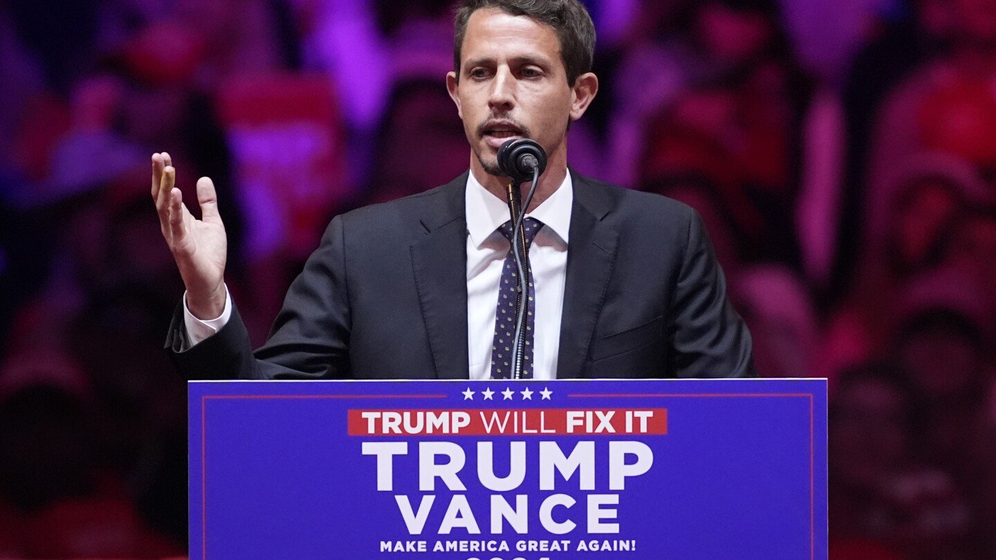 who-is-comedian-tony-hinchcliffe,-who-insulted-puerto-rico-at-trump’s-madison-square-garden-rally?