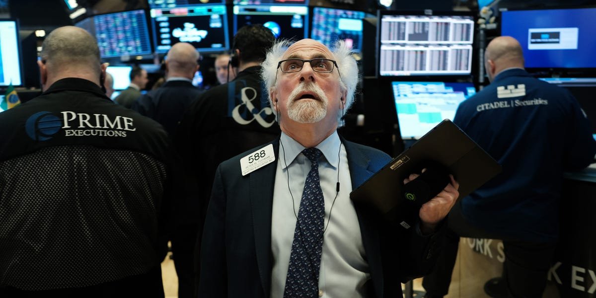 stock-market-today:-us-stocks-jump-ahead-of-crucial-week-of-earnings-and-data