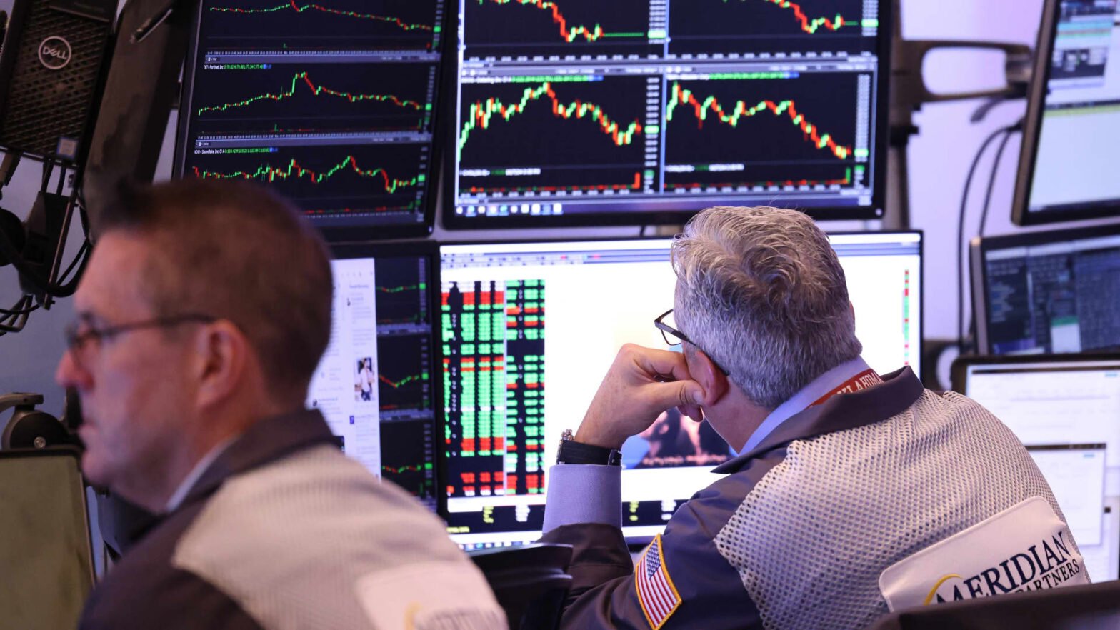 stock-futures-are-little-changed-as-wall-street-awaits-labor-data-and-more-earnings:-live-updates
