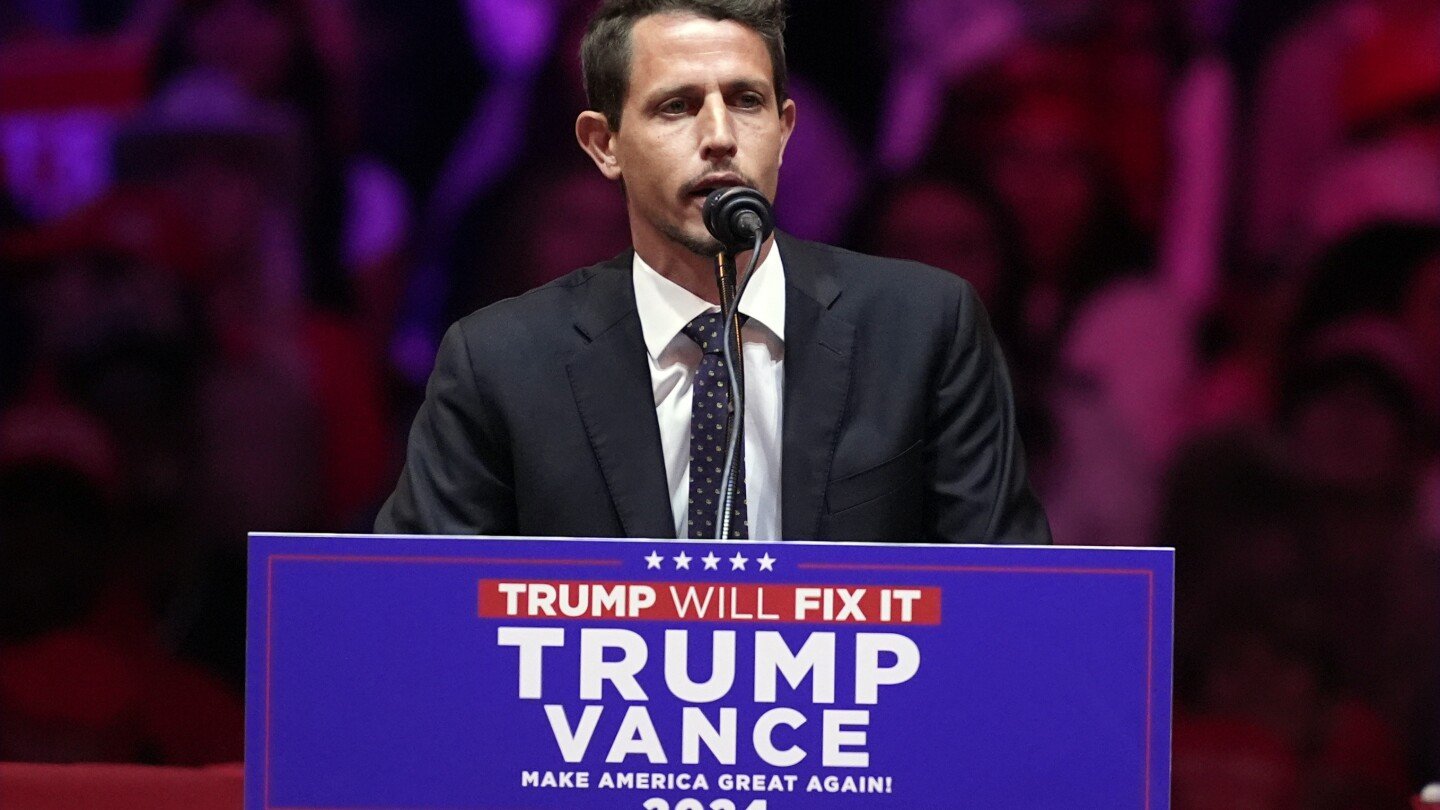 puerto-rico-bristles-after-a-us-comedian-calls-it-‘a-floating-island-of-garbage’-at-a-trump-rally