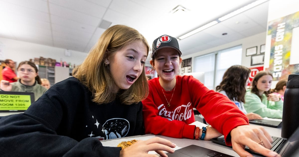 the-finance-“bulls”-are-running-at-herriman-high-school-club-for-girls.