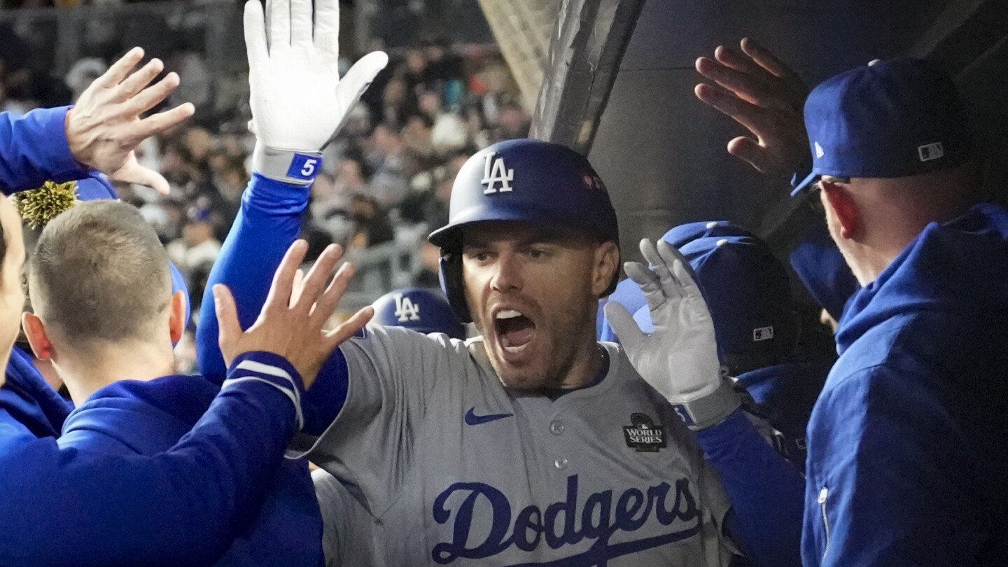 freeman-and-buehler-lead-dodgers-past-slumping-yankees-4-2-for-3-0-advantage-in-world-series