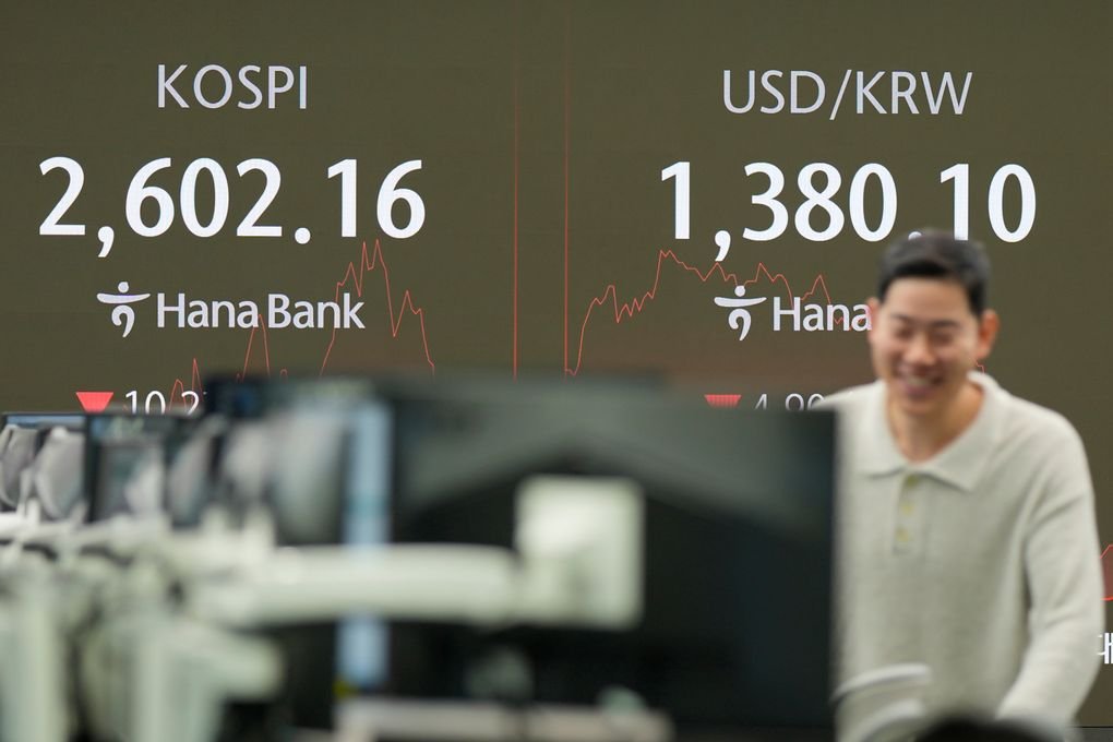 stock-market-today:-asian-shares-mostly-rise-after-wall-street-climbs-on-big-tech-gains