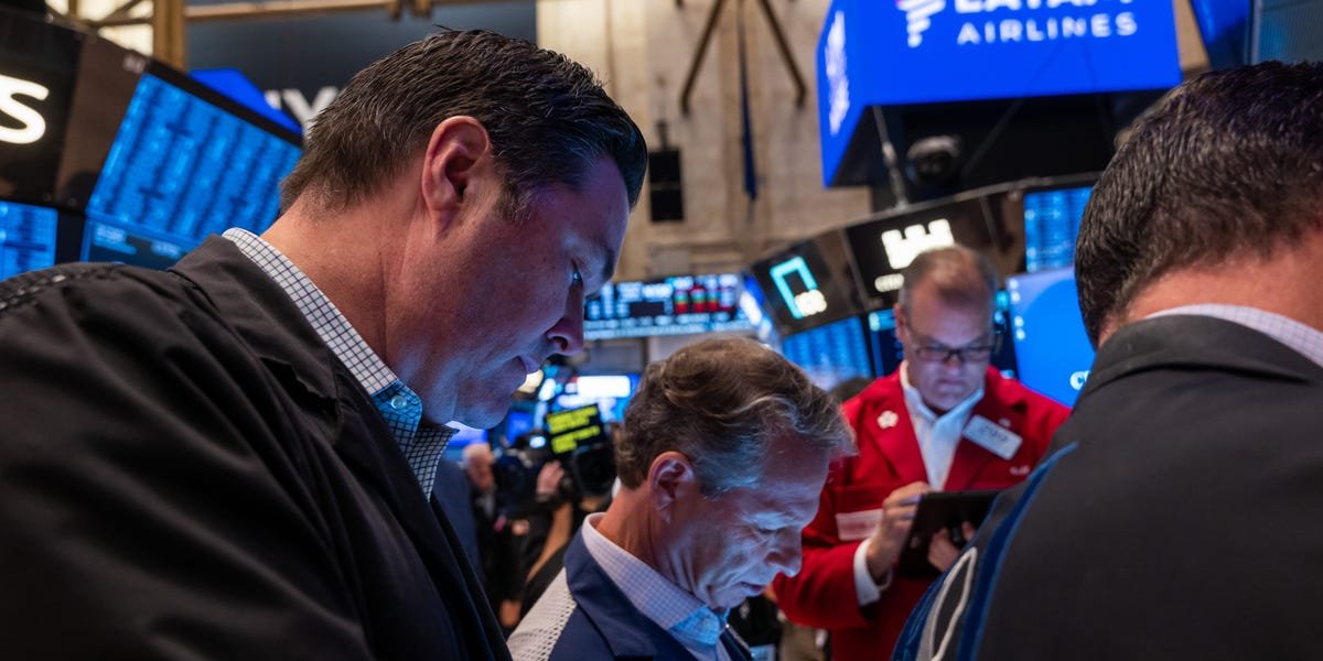 stock-market-today:-indexes-dip-ahead-of-mega-cap-tech-earnings