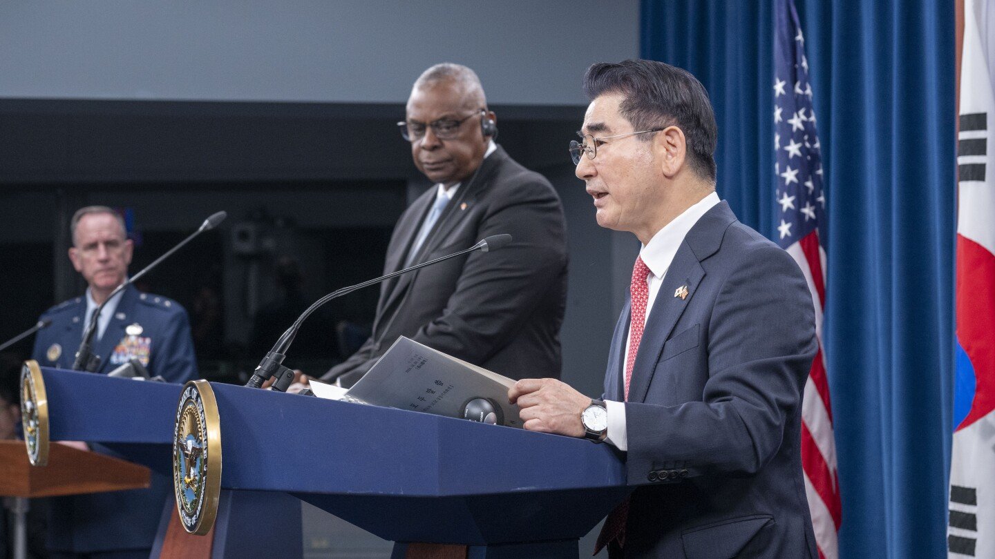 north-korean-troops-in-russian-uniforms-are-heading-toward-ukraine,-us-says