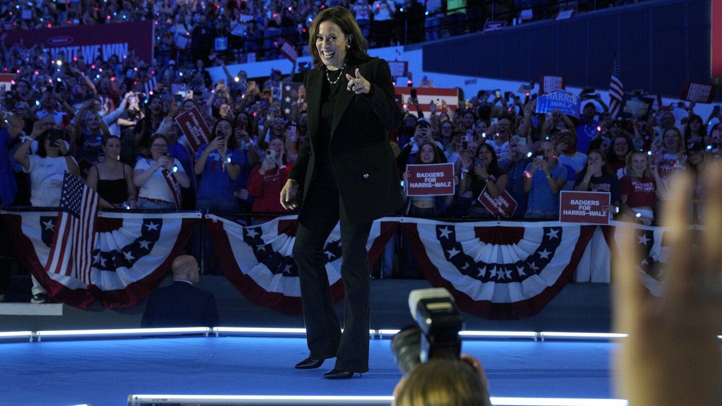 kamala-harris-says-trump’s-comments-on-women-‘are-offensive-to-everybody’