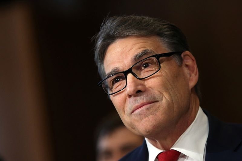 © Reuters. FILE PHOTO: Former Texas Governor Rick Perry at Capitol Hill in Washington, U.S., January 19, 2017. REUTERS/Carlos Barria/File photo