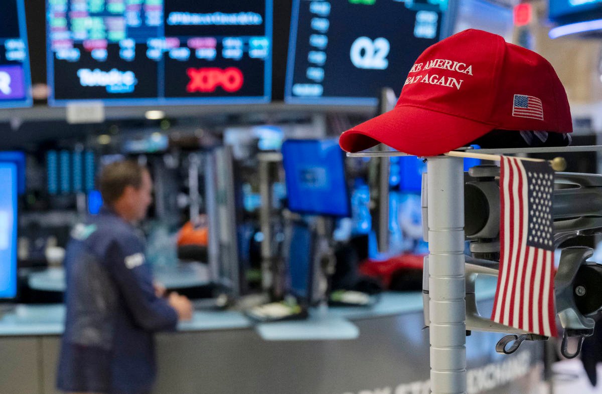 stock-market-today:-dow,-s&p-500,-nasdaq-waver-as-iowa-surprise-dents-trump-trade