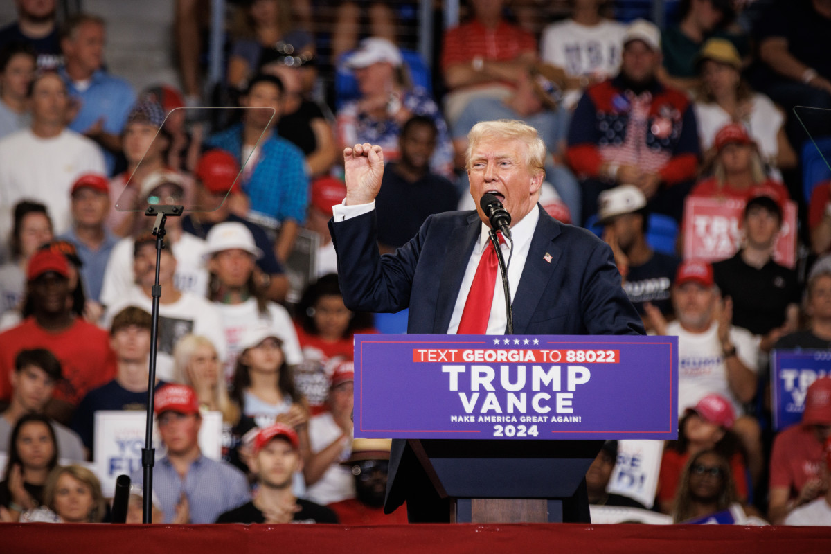 stock-market-today:-stocks-soar-to-record-highs-as-trump-nears-victory