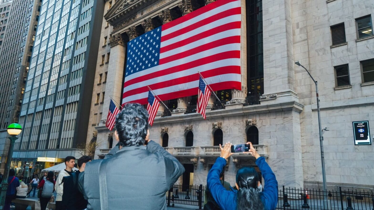 bank-stocks-climb-and-renewables-slump-as-traders-price-in-trump-win