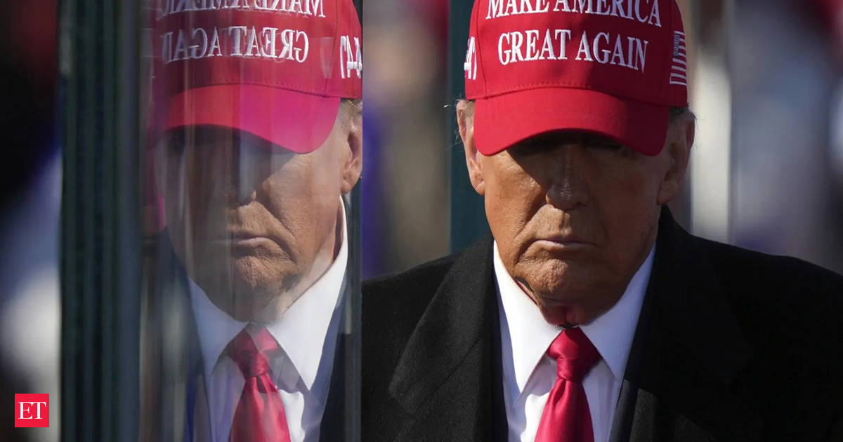 one-of-world’s-biggest-bond-fund-managers-sounds-alarm-for-us-economy,-stock-market-under-trump