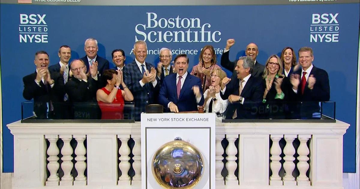 us.-stock-market-hits-record-highs-with-boost-from-election-results-and-fed-announcement