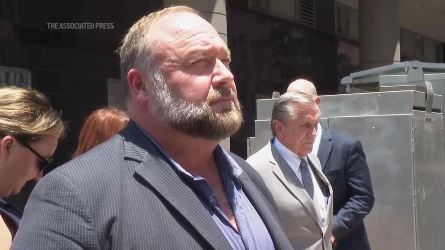 the-onion’s-bid-for-alex-jones’-infowars-hangs-in-the-balance-as-judge-orders-new-hearing