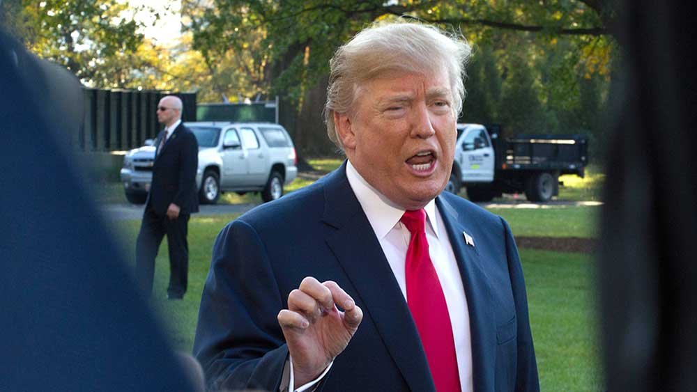 dow-jones-falls-on-trump-tariff-risk-as-fed-minutes-loom;-nvidia-rises-but-retailers-dive-on-earnings-(live-coverage)