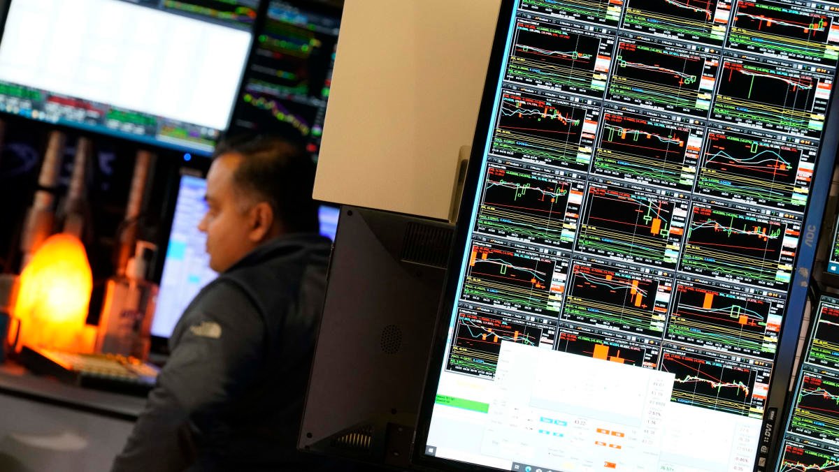 record-highs-are-back,-small-caps,-bitcoin:-market-takeaways