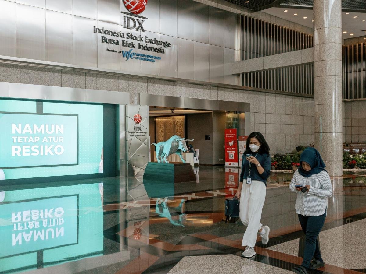 indonesian-stocks-head-for-correction-on-slowing-economic-growth