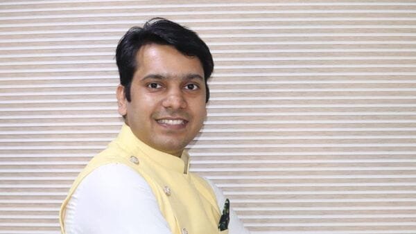 Latest news on November 2, 2024: Buy or sell: Sumeet Bagadia recommends three stocks to buy on Monday — November 4 (Reuters / Mike Blake / File )