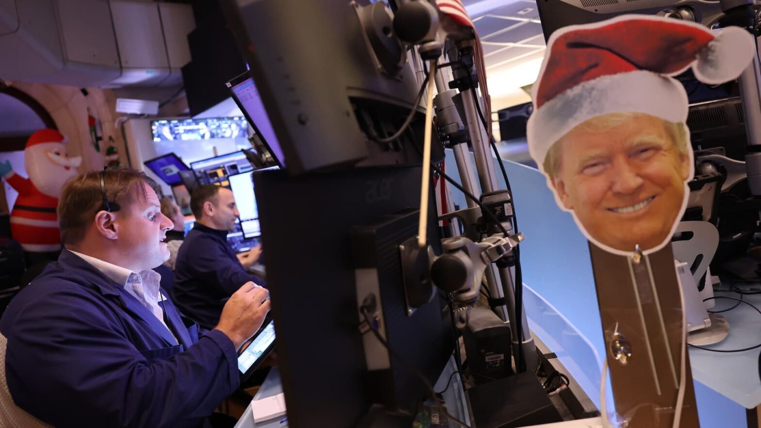 cnbc-daily-open:-the-stock-market-had-a-november-to-remember