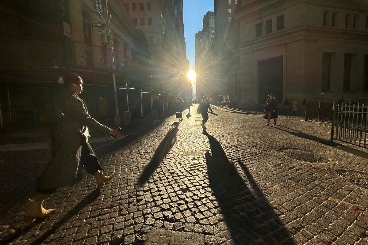 stock-market-today:-us-markets-quiet-after-another-record;-us-china-trade-relations-falter-further