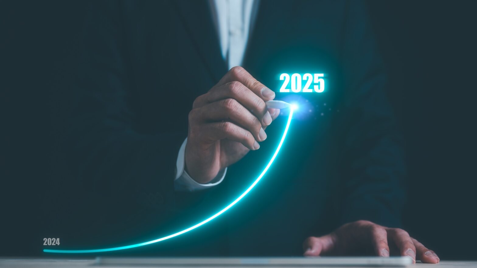 history-says-the-nasdaq-will-surge-in-2025-1-stock-split-stock-to-buy-before-it-does.